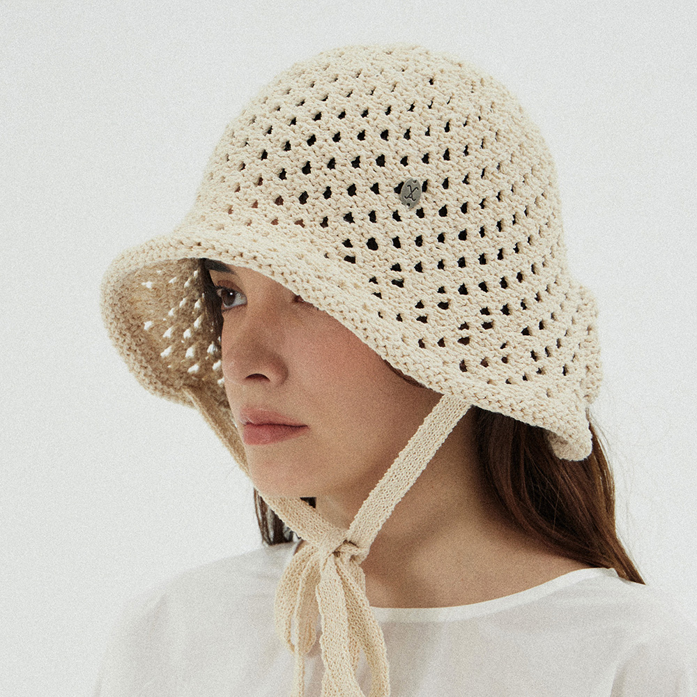 바잘 VA 커브드 오벌 메탈 니트 펀칭 보닛햇 41,950원