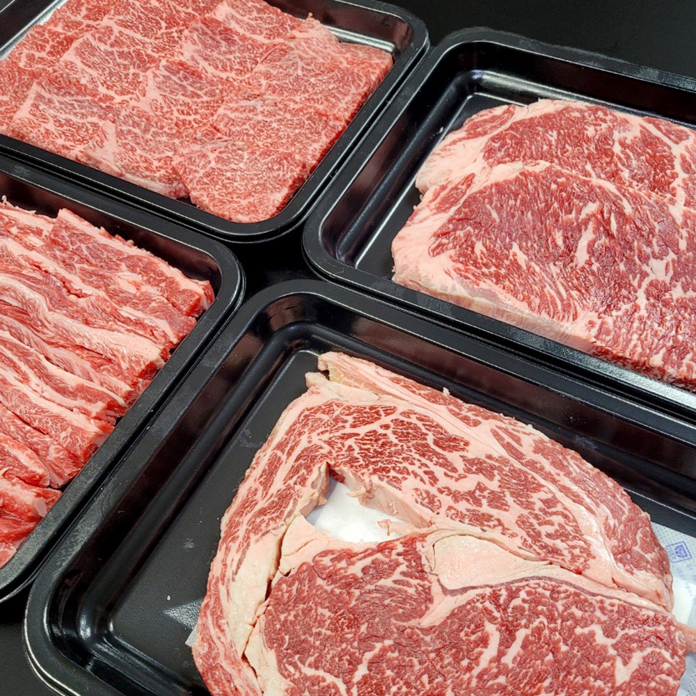 1등급 국내산 소고기 한상모둠 1kg [등심 300 채끝살300 갈비살200 살치살200], 1개 66,900원