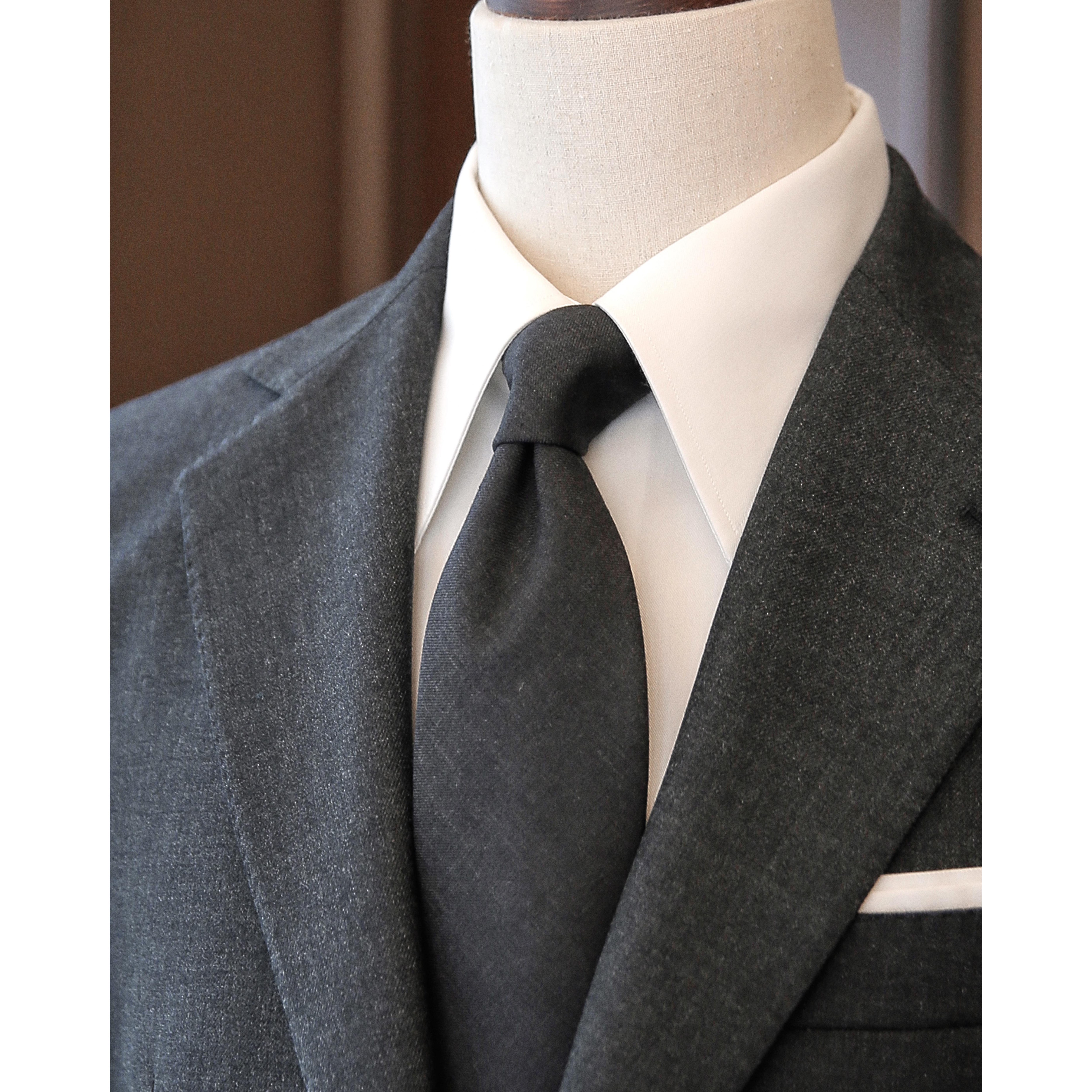 김앤서 다크 그레이 솔리드 넥타이 45,000원