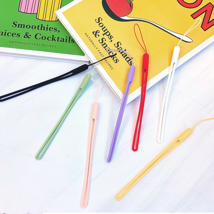 어반스티치 캔디컬러 휴대폰줄 실리콘 손목 핸드 스트랩 1,980원