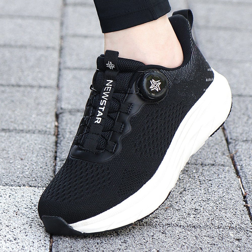 레이시스 여성 경량 다이얼 런닝화 니트 남성 운동화 니티투세븐 36,800원