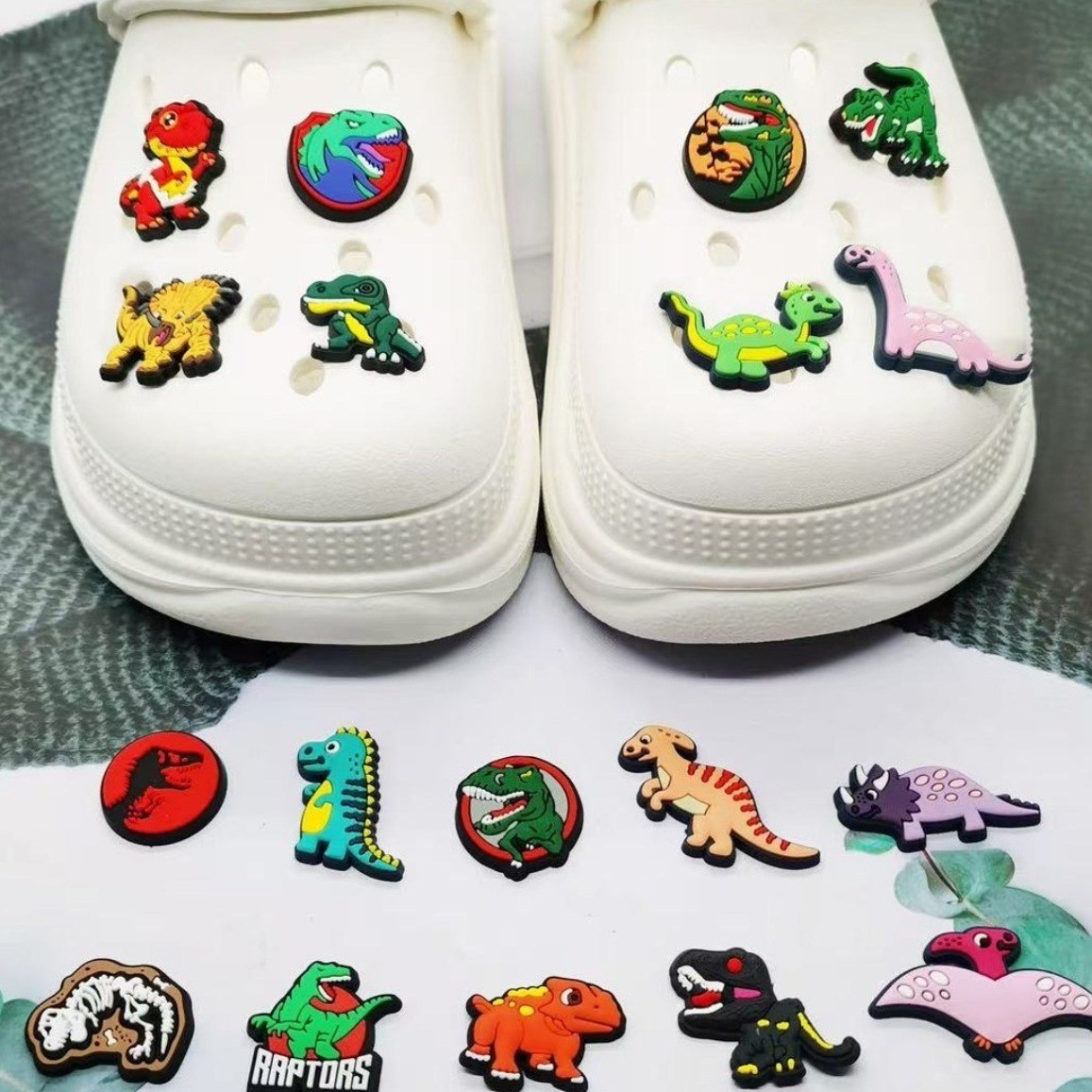 미니호야스토어 귀여운 공룡24종세트 신발꾸미기 파츠세트 10,900원