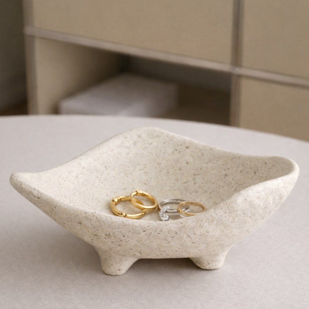 엘리무아 웨이브 세라믹 소품트레이, 베이지 19,900원