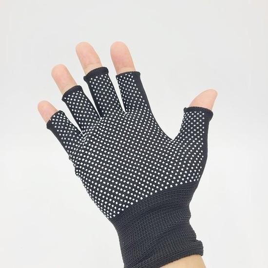 브로상회 오픈형 핑거리스 여성 니트장갑 700원