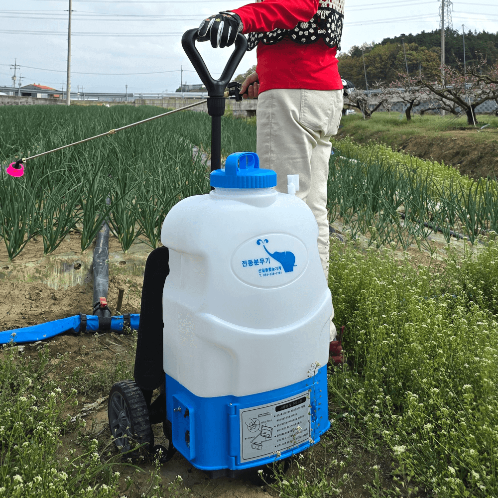 신일종합농기계 이동식 농약분무기 밀차형 충전식 전동 분무기 자동 20리터 185,000원