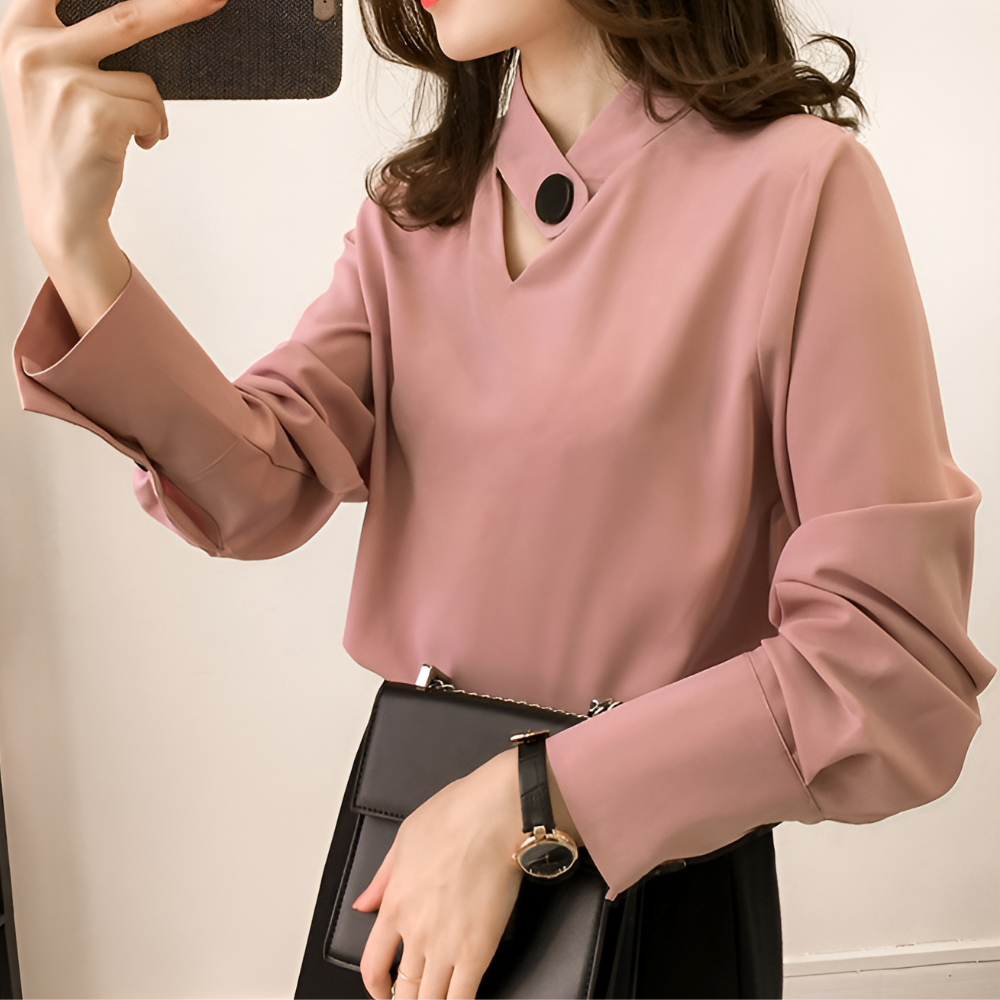 리얼제이드 모던 버튼넥 블라우스 오피스룩 27,900원