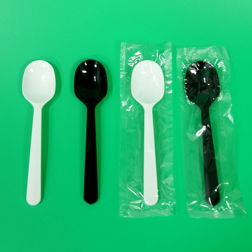 빙수스푼 (100개) 14.5cm / 수저 스푼 일회용 플라스틱 벌크 개별 낱개 포장 배달 캠핑 테이크아웃 용기 백색 블랙 샐러드 디저트 19,200원