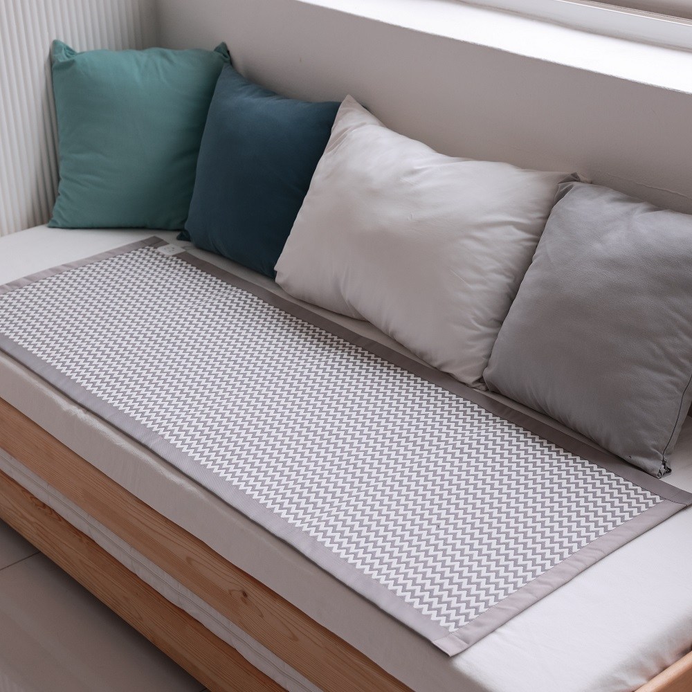 닥터스패드 탄소사매트 소(600X380mm) 미니탄소매트 DC전기온열찜질카본매트 쇼파용 전기방석 찜질기 캠핑용 해외여행 유학생 필수품 준비물 프리볼트 혼카, 닥터스패드_대(1500X540mm) 129,000원