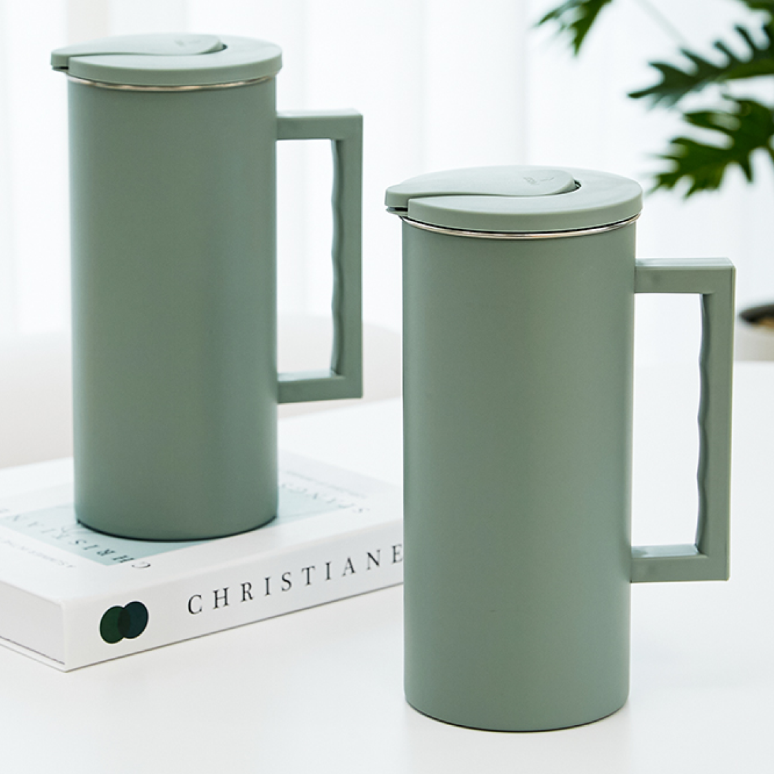 코멧 홈 세척이 쉬운 스테인리스 304 파우더 핸들 냉장고 물병 14,970원