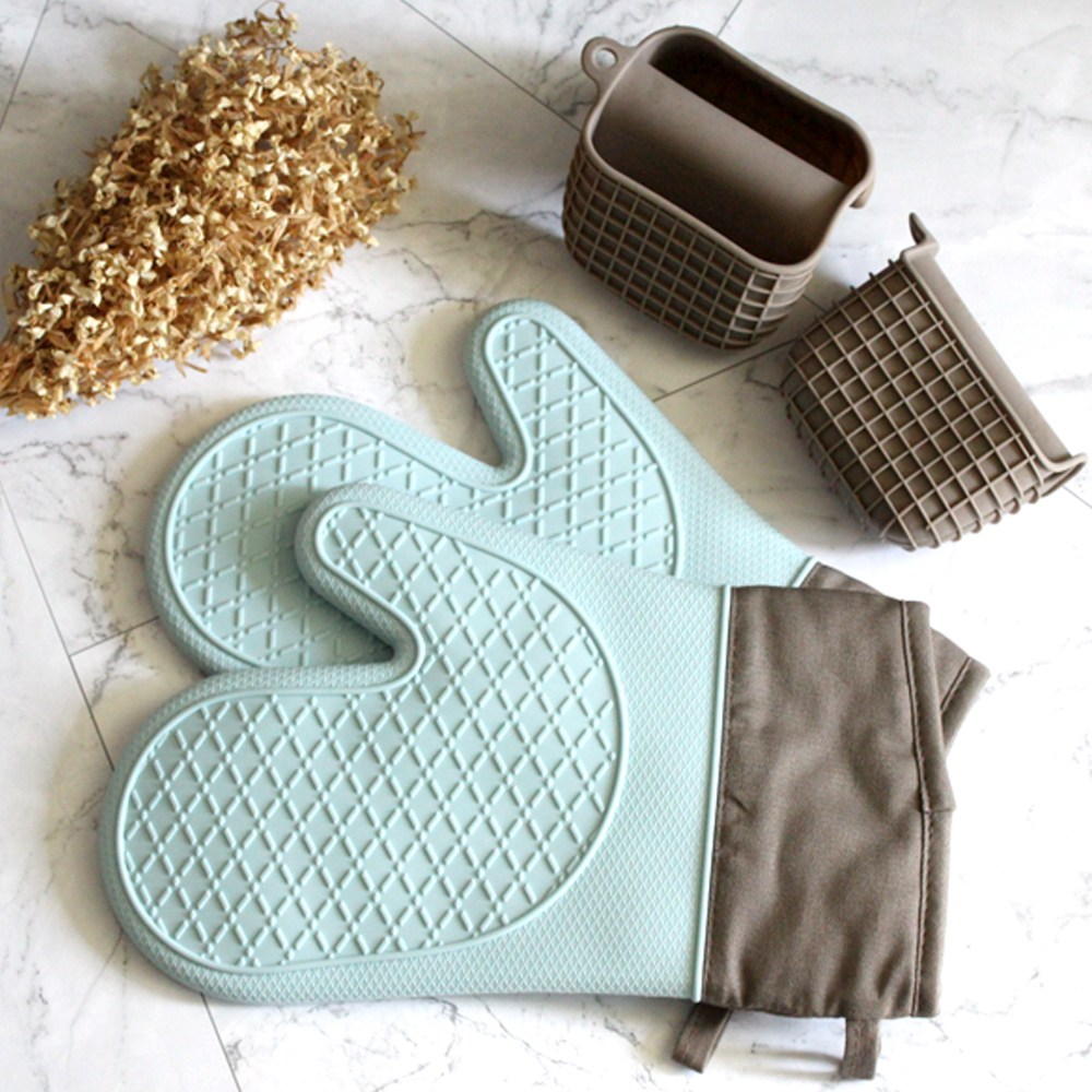 키친구 실리콘 주방 오븐 내열 요리장갑 2P + 실리콘 와플모양 냄비손잡이 2P 세트 17,900원