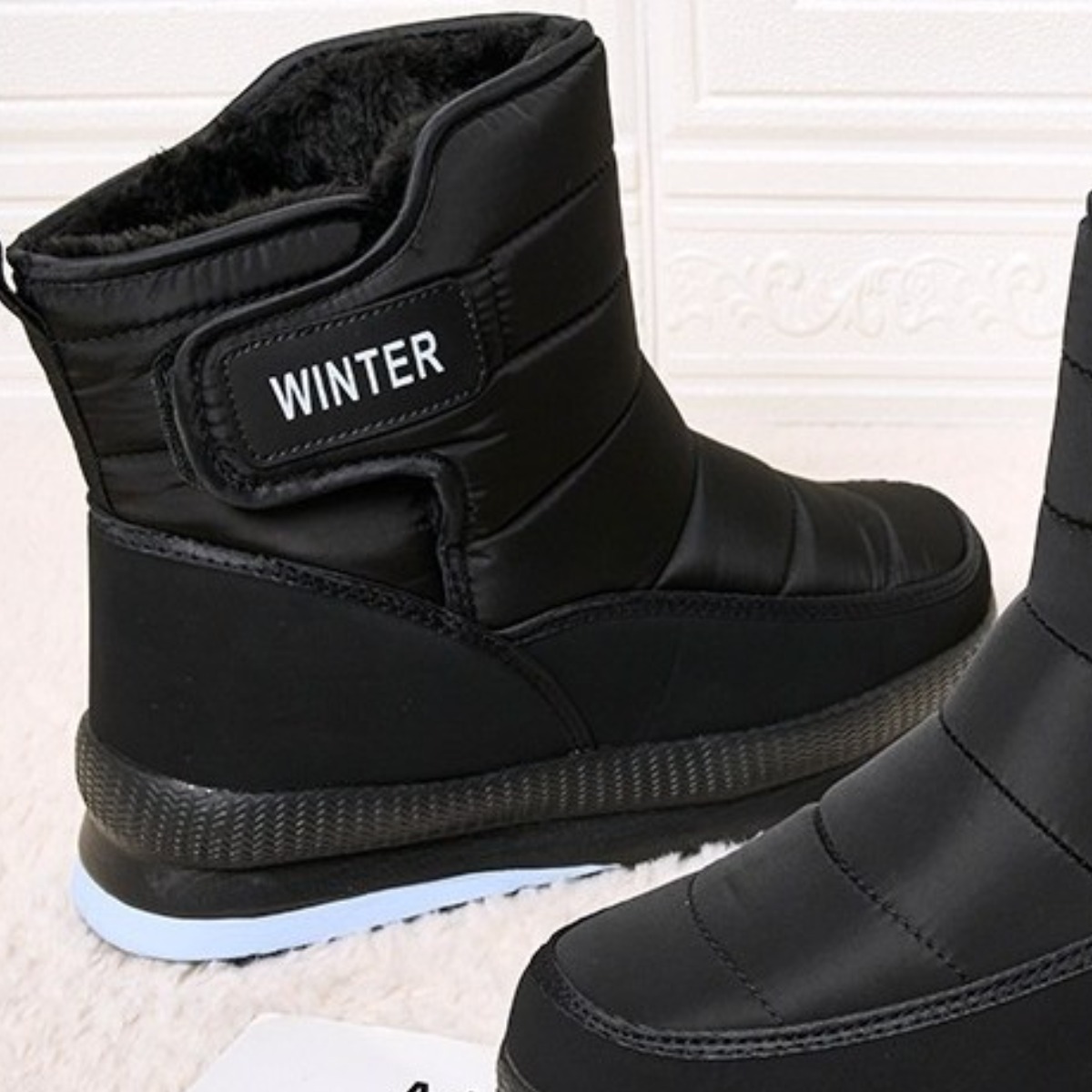 CHENZE 방한화 겨울 신발 남성방한부츠 미끄럼방지 방한신발 가벼운 발편한 겨울 스노우슈즈 8,800원