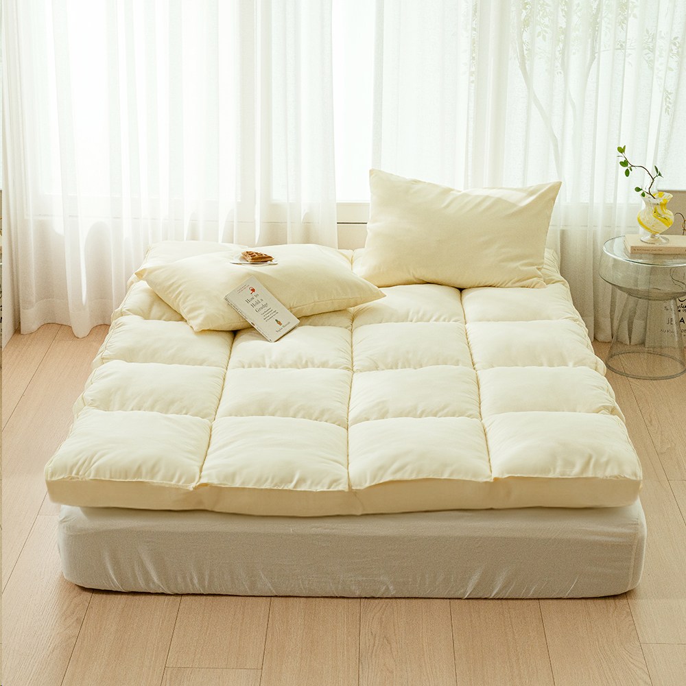 포근 통세탁 사계절 푹신하고 두꺼운 침대 토퍼, 버터옐로우 45,900원