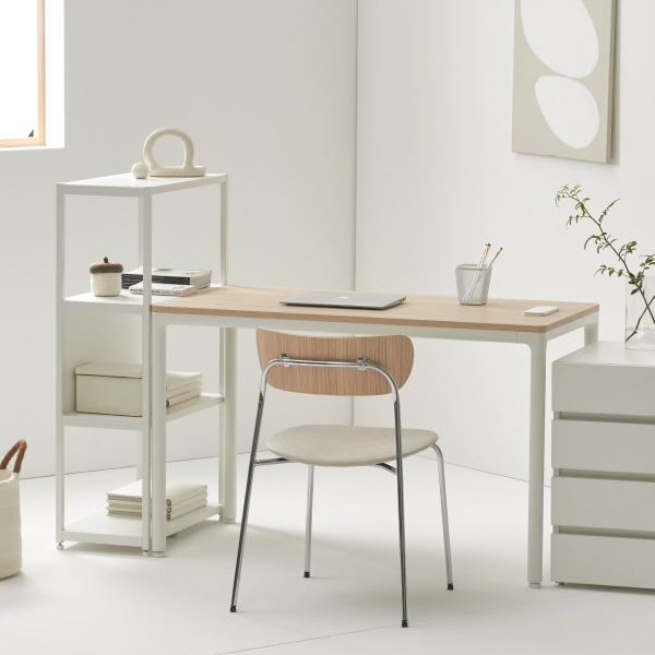 [두닷] 콰트로 에어 노트북 책상 1600x800 304,000원