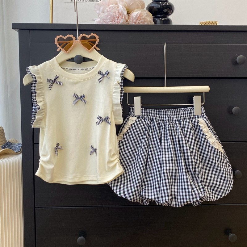 해피유통  여아 귀여운 리본 티셔츠와 체크 미니스커트 스타일리시하고 발랄한 디자인디자인14세 이상 32,180원