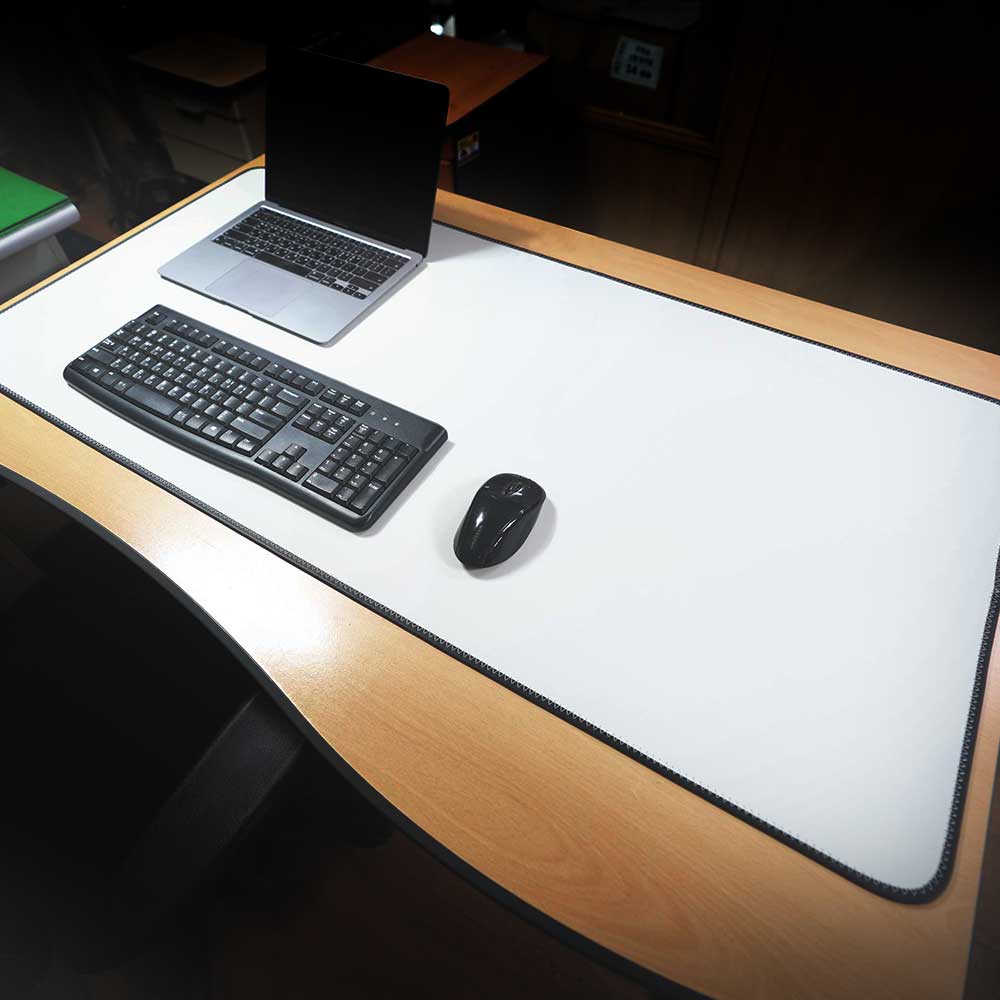 [코리스] 마이데스크 가죽 데스크매트 자이언트 1150x560, 아이보리_GIANT_1156x560, 1개 45,000원