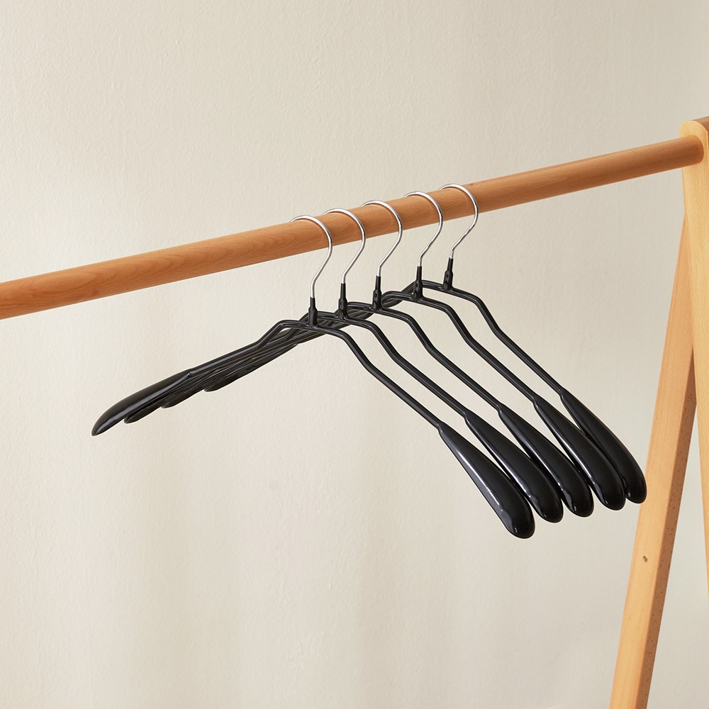 씨인크 남성 논슬립 코팅 어깨뿔방지 옷걸이, 블랙, 20개 24,200원