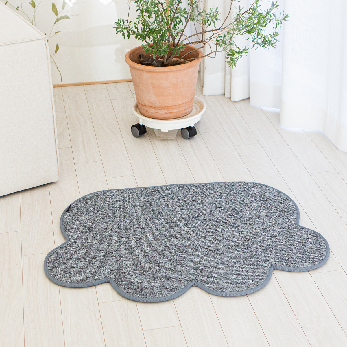 모넬로 러그냥 고양이 스크래쳐 카페트 매트 발바닥형 GO23017 30,380원