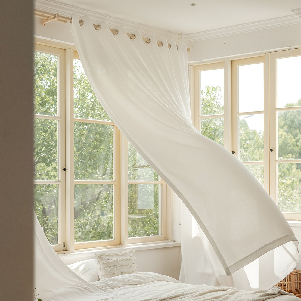 홈키안 쉬폰커튼 아일렛형 비침없는 도톰차르르 거실 커텐 화이트 커튼 거실커튼 1P 36,300원