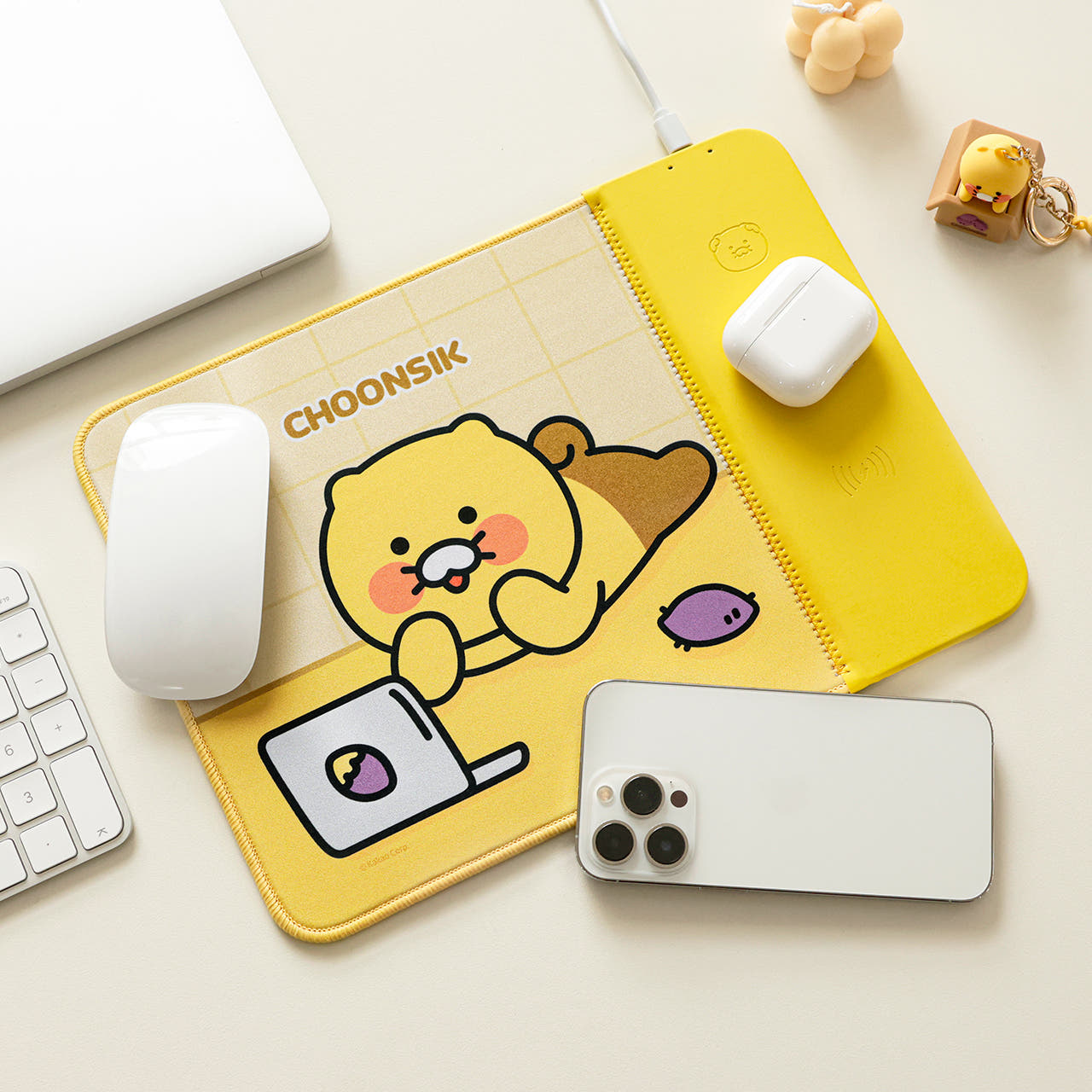 카카오프렌즈 춘식이 무선충전 장패드, 1개, 옐로우 31,900원