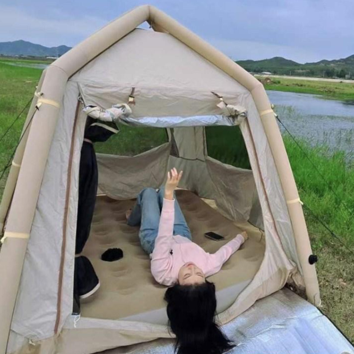 자동 설치형 에어텐트 가족 캠핑에 적합한 수동 자동 겸용 모델 158,000원
