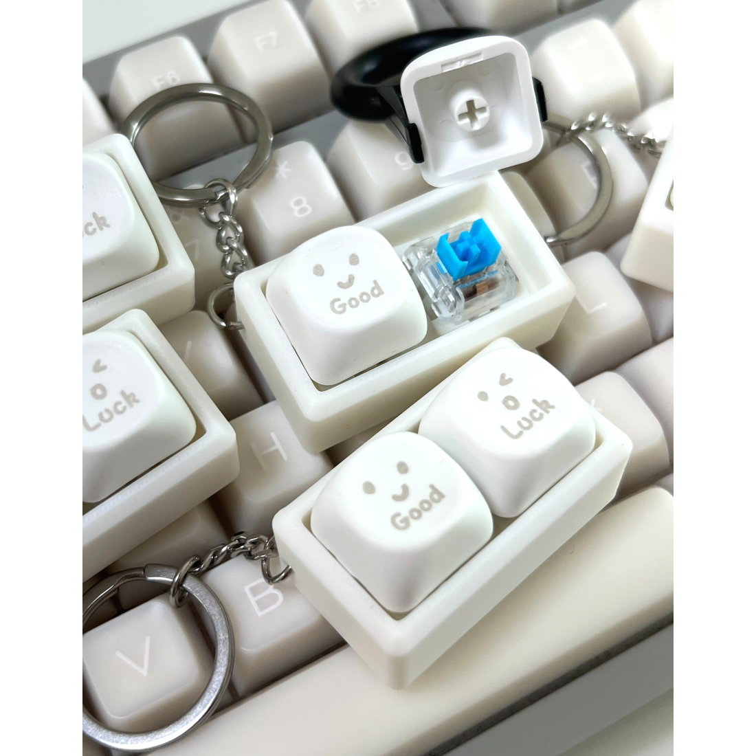 키캡 키링 키보드 열쇠고리 2구 자체제작 행운 선물 키보드키캡 답례품 단체 퇴사선물 8,110원