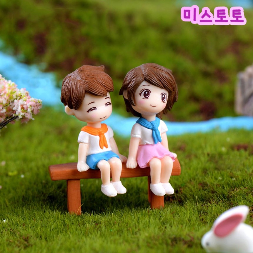 미스토토 머플러남녀 벤치커플 미니어처 사람피규어 테라리움 재료 2,110원