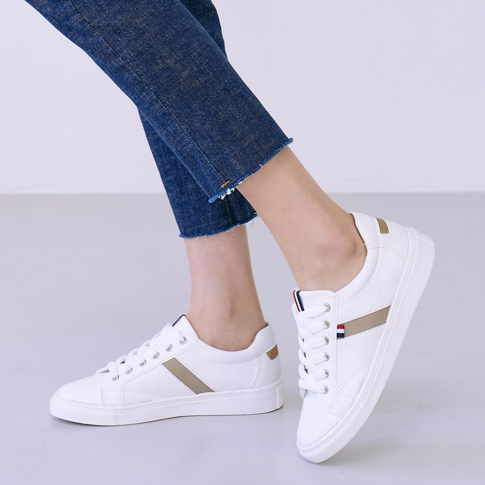 에스유니 깔끔한 데일리 포인트 남여공용 스니커즈 운동화 단화 캐주얼화 3cm 42,900원