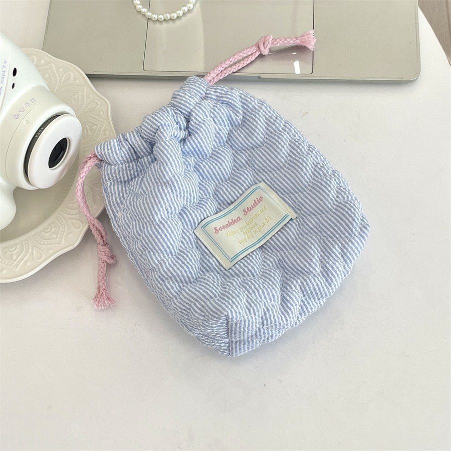 [redcorner] 누빔 파우치 화장품 립스틱 미니 손가방 카메라 폴라로이드 보관 간편 휴대용 19,500원