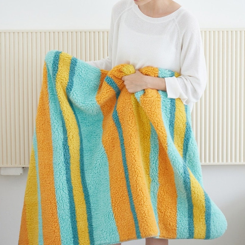 더보드라 스트라이프 플리스블랭킷 줄무늬 양털후리스 사계절담요, 1개, 옐로우 43,900원