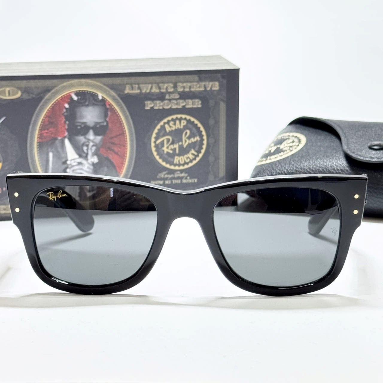 레이벤 메가 웨이페어러 RB0840SF 선글라스 아시안핏 볼드 뿔테 52사이즈 290,320원