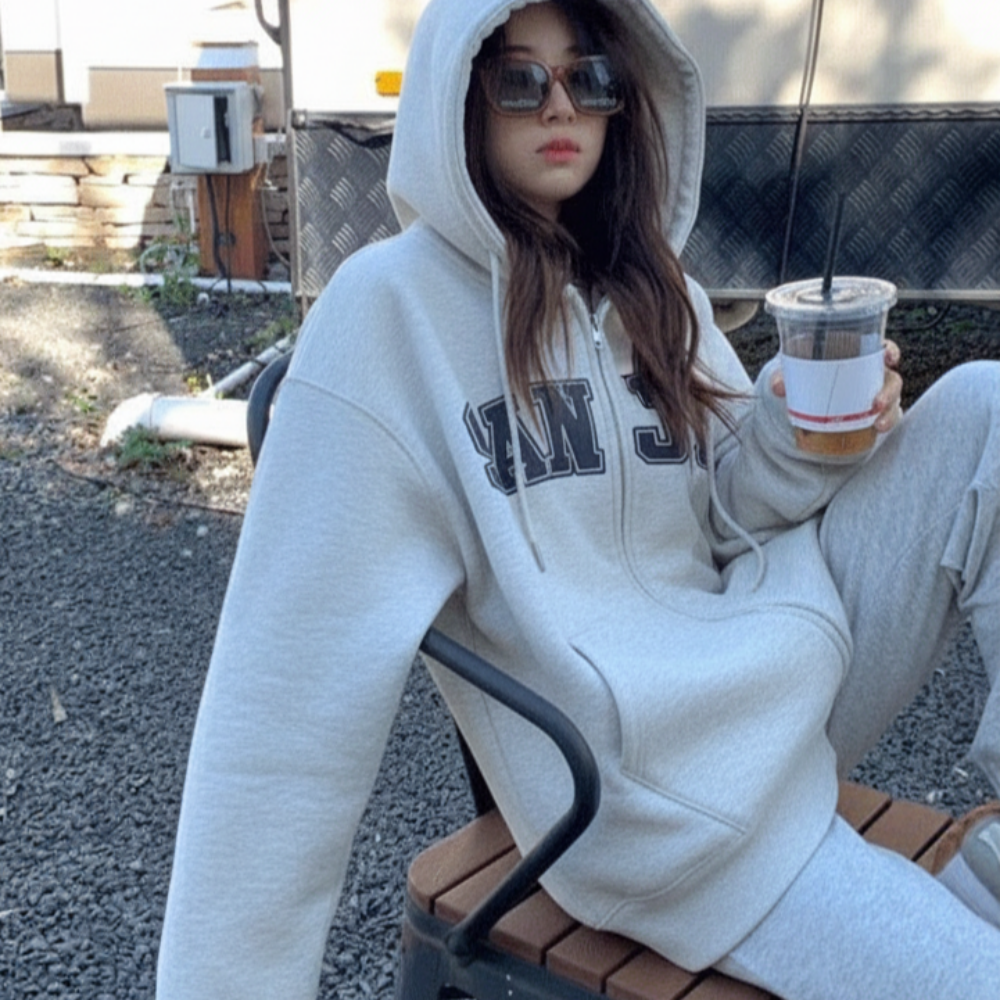 쁘띠엘라 오버핏 레터링 후드 집업 맨투맨 간절기 19,800원