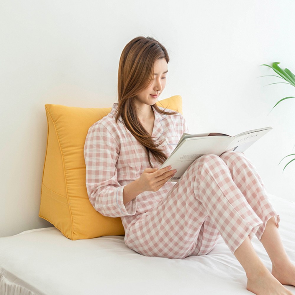 유트러스 삼각쿠션 침대헤드 허리 발 다리베개 삼각등받이쿠션 68,100원