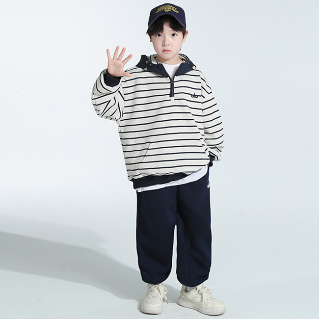 비비키드 남아 봄 가을 추리닝 주니어 olo 레터링 자수 스트라이프 후드 반집업 줄무늬 상하복 세트 초중생 초등생 긴팔 초등생 긴바지 세트 (6686) 37,800원