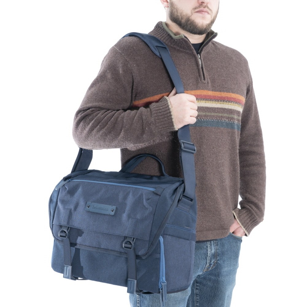 뱅가드 카메라가방 VEO 레인지 38 네이비 159,000원