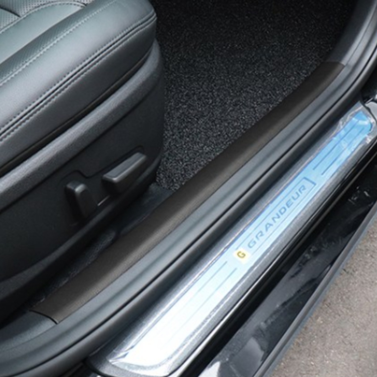 콘보이 더뉴그랜저IG 도어커버 인조가죽 스크래치방지커버 문커버 도어몰딩, 블랙, 더뉴그랜저IG, 현대 22,800원