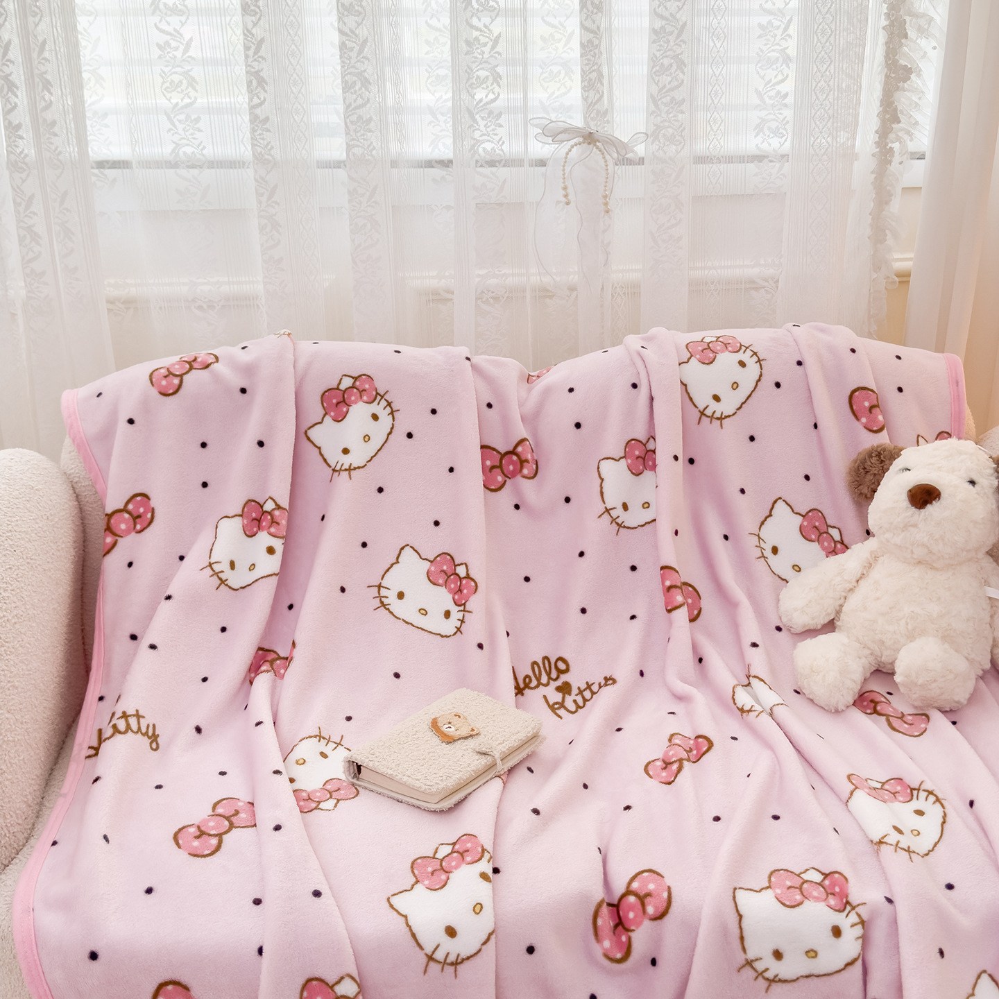 산리오 키티 담요 헬로키티 극세사 담요 무릎담요 25,300원