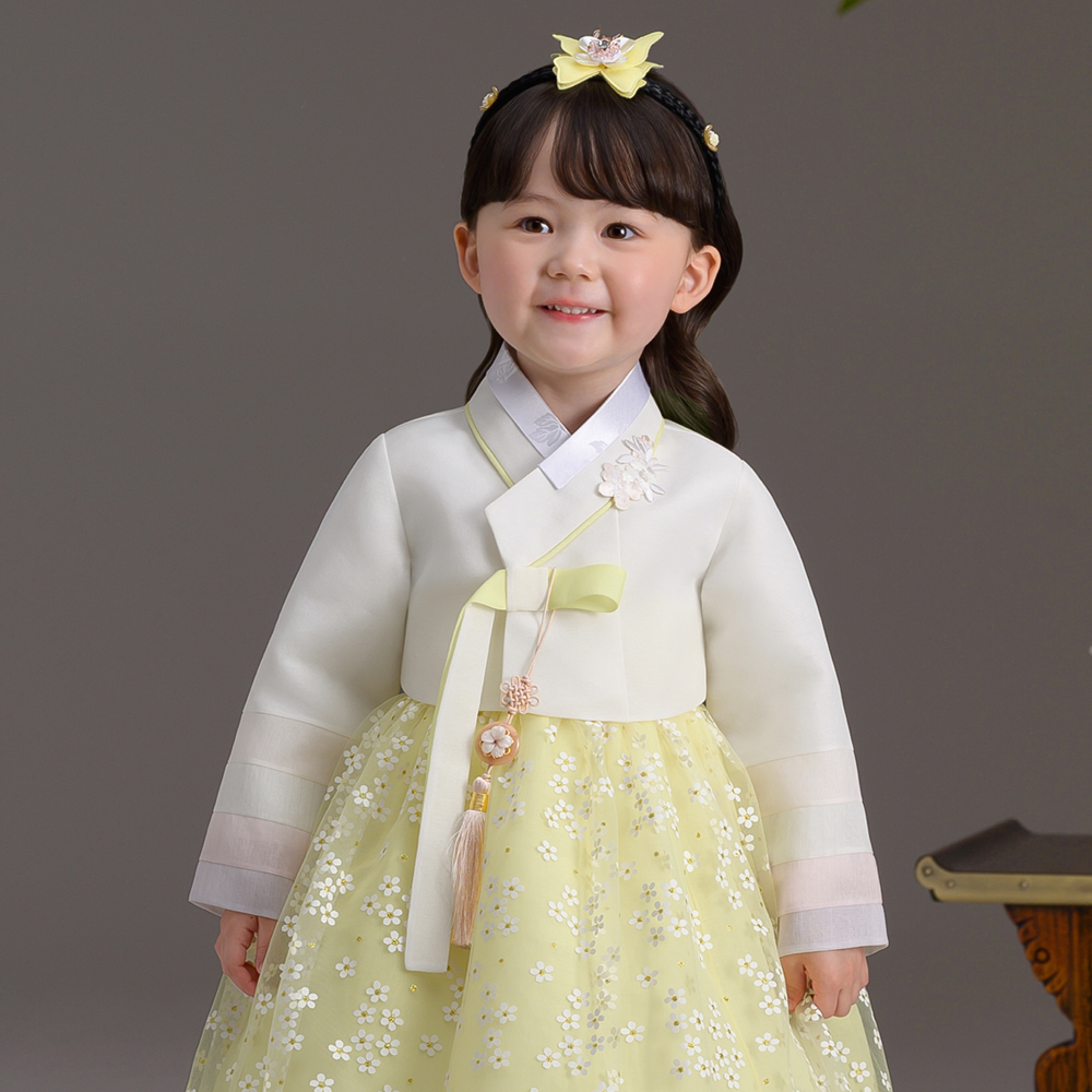 더예한복 여아용 884 아린노랑 한복세트 62,900원