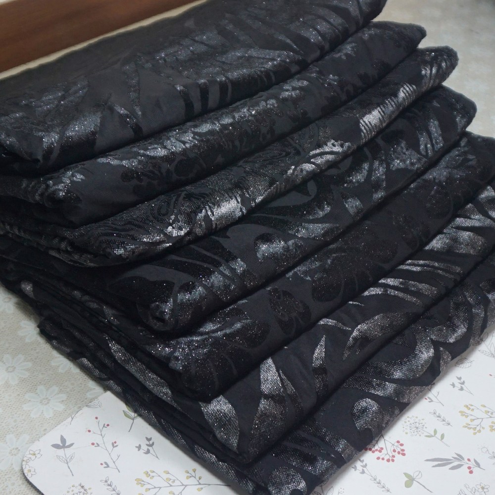 원단대장 폴리스판 자투리 메탈릭 번아웃 블랙 다양한패턴 반짝임 신축성 자체제작 국내생산 의류원단, 1개, 블랙 48,000원