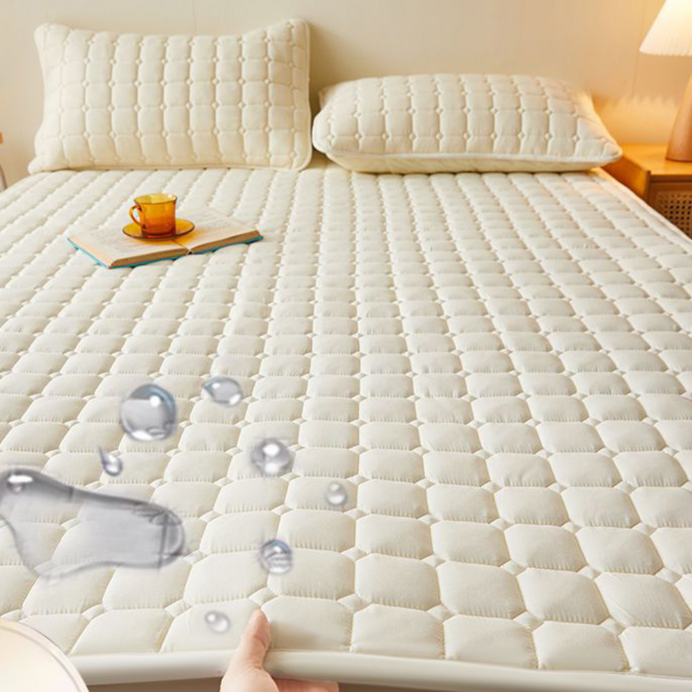 Uniquezon 사계절 침대 항균 방수패드 고정밴드형 누빔 매트리스 17,800원