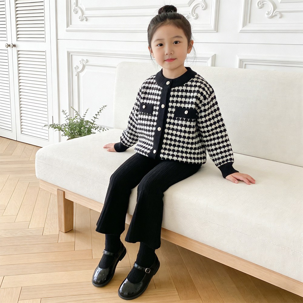 [ KC인증  당일출고] 투에그 여아용 니트상하복 체크리본 가디건 부츠컷 팬츠 상하세트 30,900원