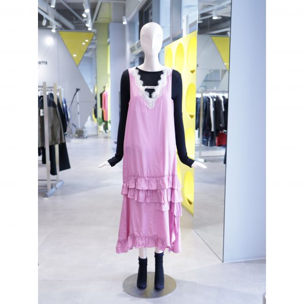 럭키슈에뜨 LFDAS25030 레이스 콤비 프릴 슬립 원피스 492,000원