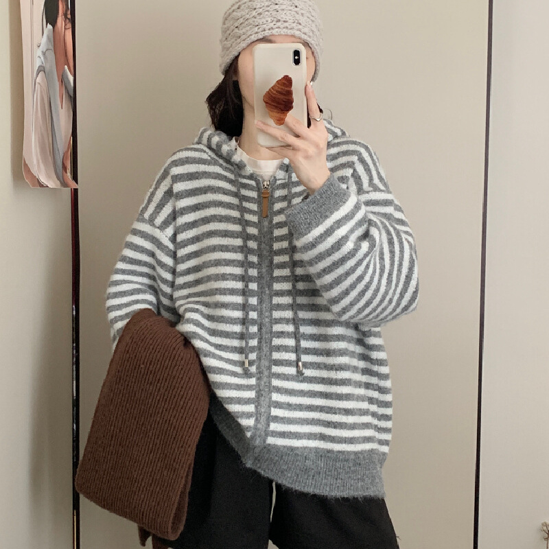 투니스 여성 캐주얼 스트라이프 스트링 집업 후드 니트 가디건 27,500원