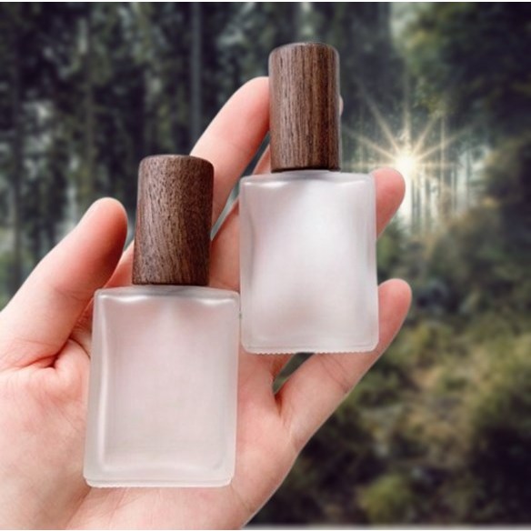 테스 고급진 우드 반투명 스프레이 향수공병 10,900원