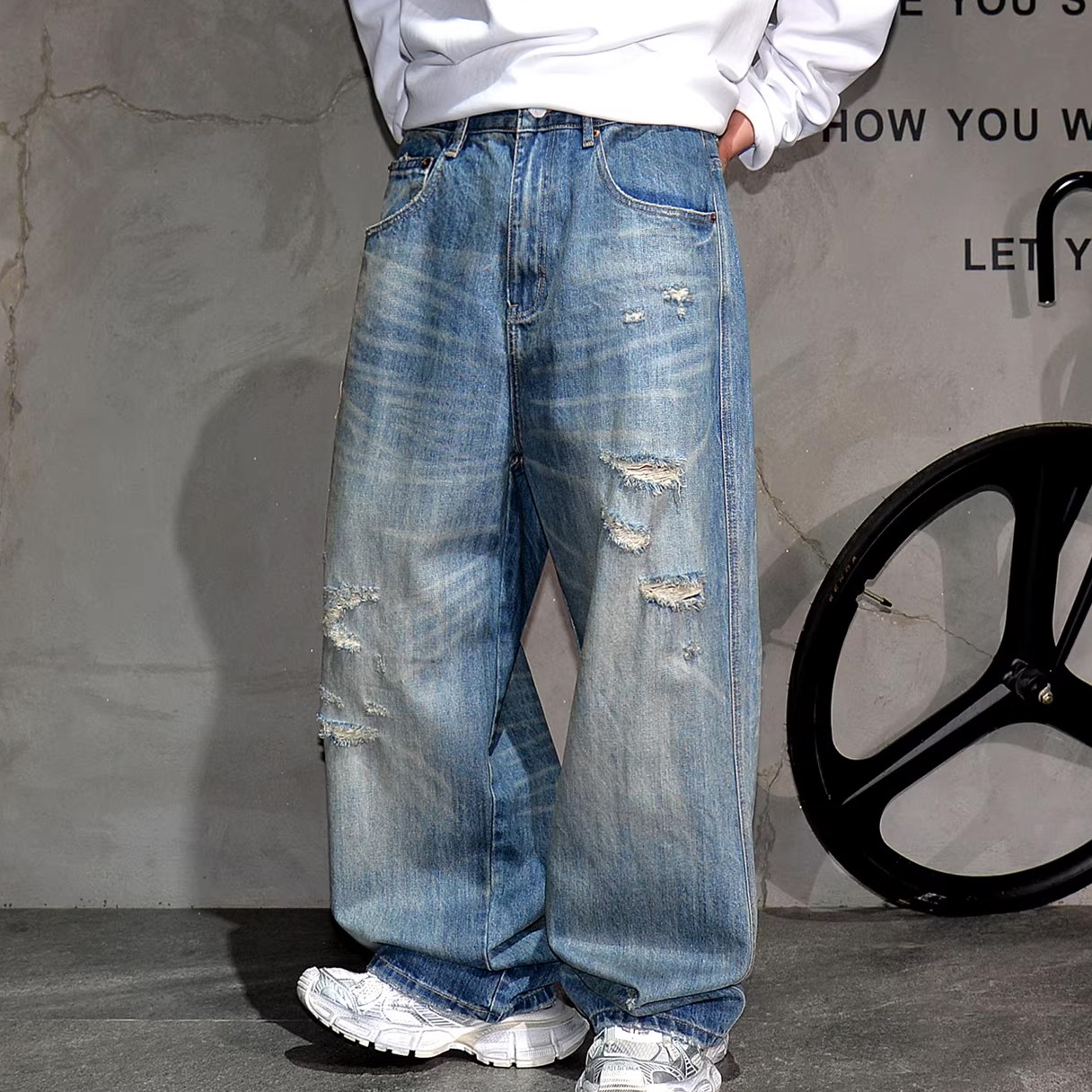 킹앤조이 피오루 빈티지 와이드 데미지 워싱 데님 팬츠 98,800원