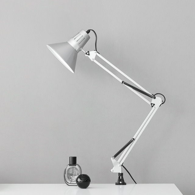 [E26색상랜덤전구선물]마켓비 TEMPAT 워크/클램프램프 E26 KS2042T/01 실버 3878.9465 당일발송 15581 25,900원