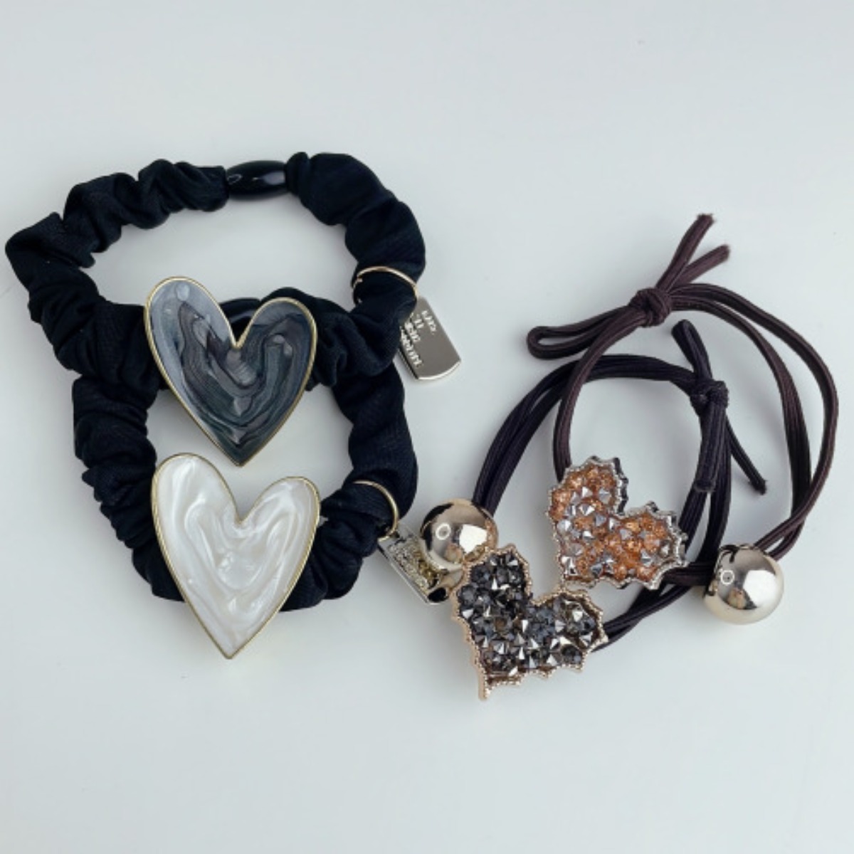 하트큐빅 곱창 여성 리본 머리끈 헤어끈 스크런치 4p 세트 7,800원