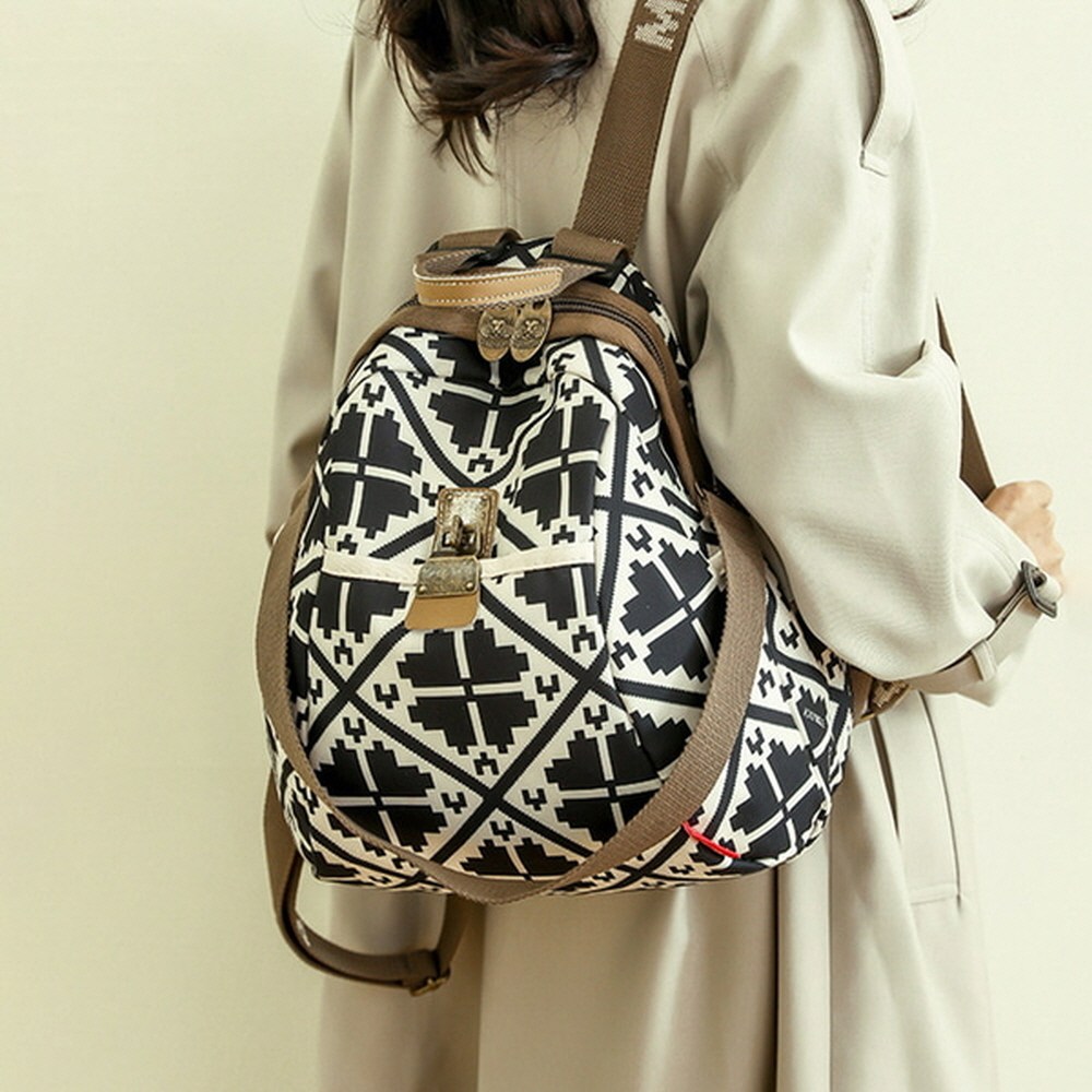 지디오 여성 나일론 백팩 책가방 배낭 꽃무늬 프린팅 대용량 투웨이 여자 가방 29,800원