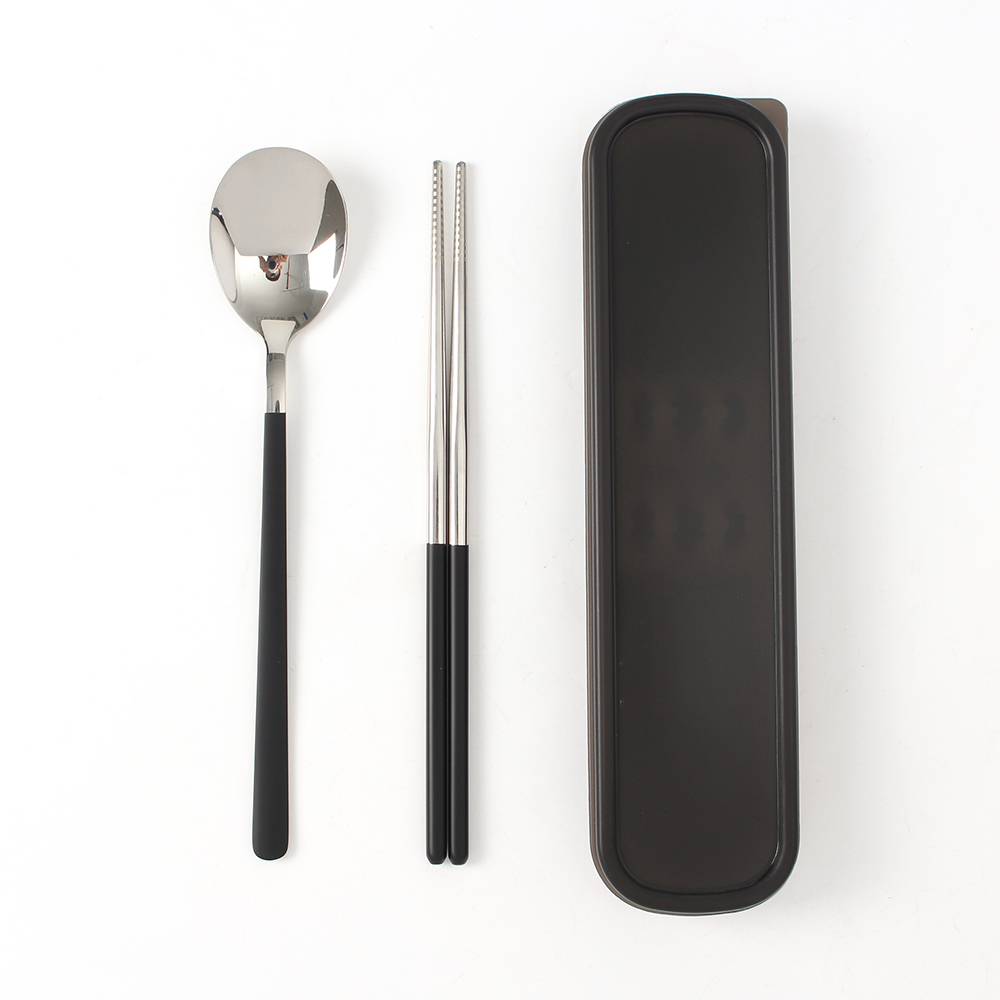 도매토피아 DOTO 실버테이블 휴대용 수저 세트 4,070원