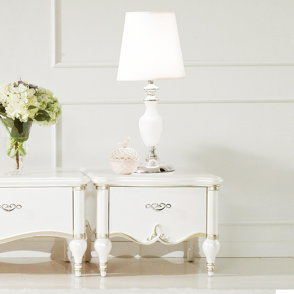 유캐슬 아벨리아 엔틱가구 원목 거실 협탁, 단품 450,000원