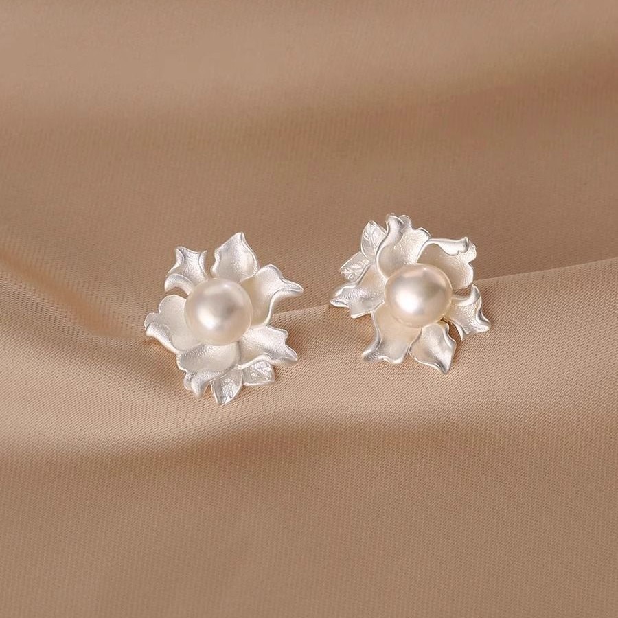 Ramlove 14k 플래티넘 도금 천연 담수 진주 자스민 귀걸이 HAR-SS-038 알레르기 없음 69,800원